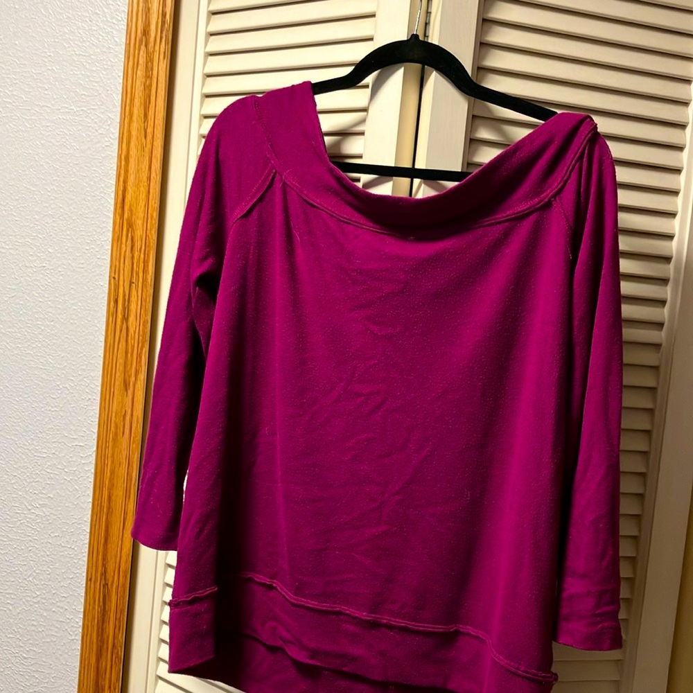 Magenta off the shoulder sweater by Gibson